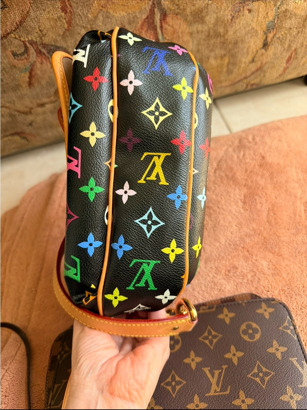 Authentic✨Louis Vuitton Murakami Multicolore
Patti Noir Black Shoulder Bag✨ - Picture 10 of 13